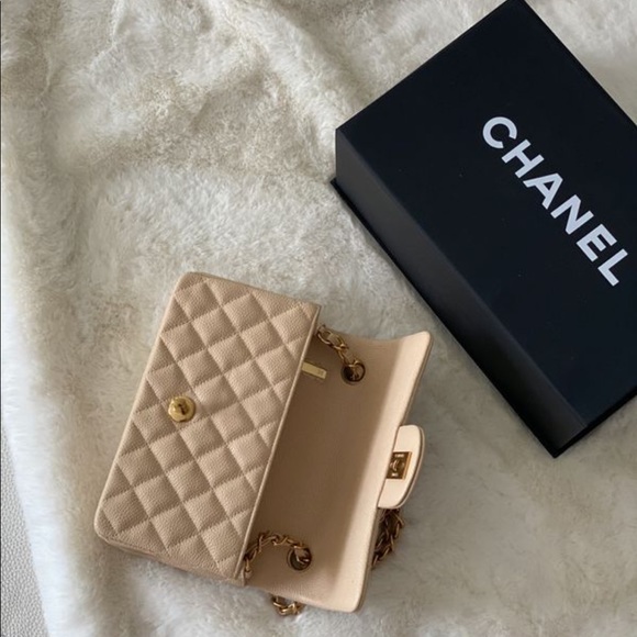 Authentic Chanel classic flap bag - Picture 2 of 9